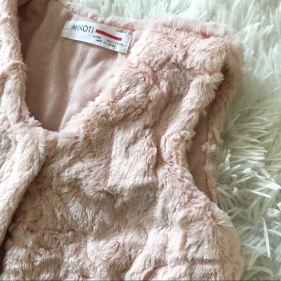🍂 Minoti Toddler Girl Pink Faux Fur Vest 🍂 - Picture 3 of 4